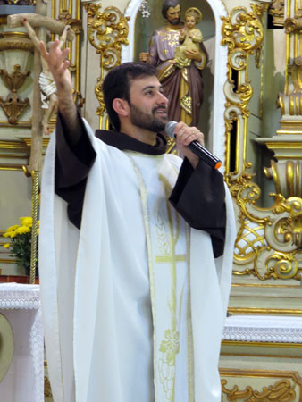 Frei Alvaci celebrou no Convento São Francisco