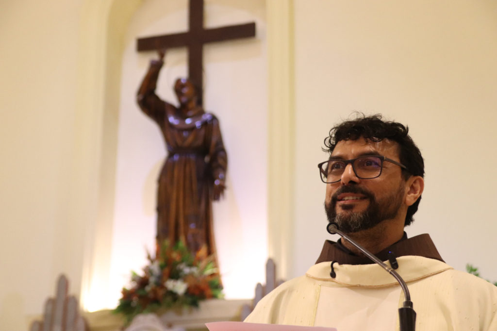 “Uma vida que produz frutos de amor”: Frei Florival destaca mensagem de São Francisco na Festa do Padroeiro