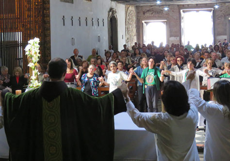 Santo Antônio leva o claustro franciscano ao mundo