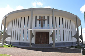Paróquia construída pelos franciscanos em Londrina