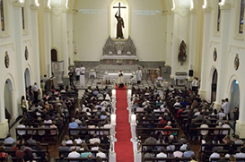 Igreja da Vila Clementino lota para celebrar Santa Clara