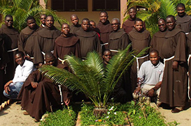 Franciscanos repudiam instabilidade política no país