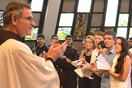 Frei Mannes celebra 25 anos de vida sacerdotal
