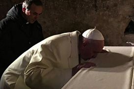 Papa Francisco faz visita surpresa a Greccio