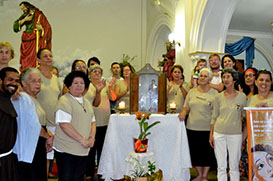 Paróquia São Paulo Apóstolo recebe relíquia de São Francisco