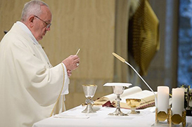 Papa fala da perseguição 'educada' aos cristãos