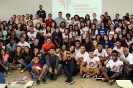 Jovens participam de Missões Franciscanas em Vila Velha
