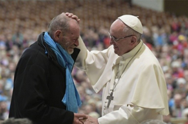 Papa pede perdão pela indiferença dos cristãos