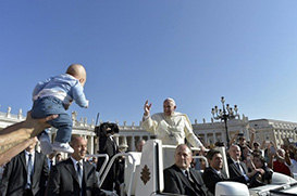 Papa chama Francisco de “grande missionário de esperança”