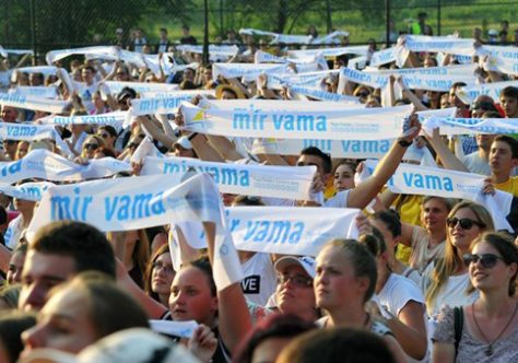 Papa anima os jovens da Bósnia