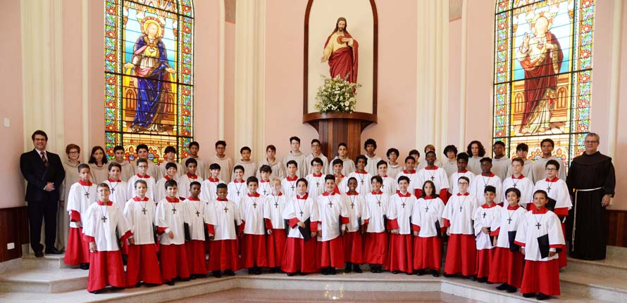 Canarinhos apresentam Réquiem de Fauré - Notícias - Franciscanos