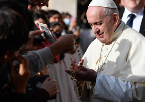 Papa: "Na normalidade do Reino de Deus o pão chega a todos"