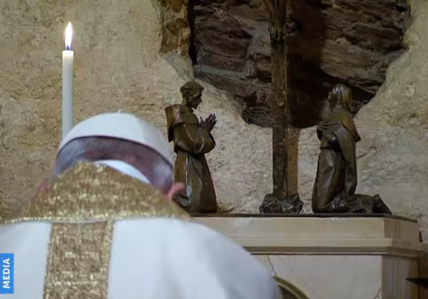 Papa pede aos bispos da Sicília menos sobrepeliz e barrete - Notícias -  Franciscanos Notícias - Província Franciscana da Imaculada Conceição do  Brasil - OFM