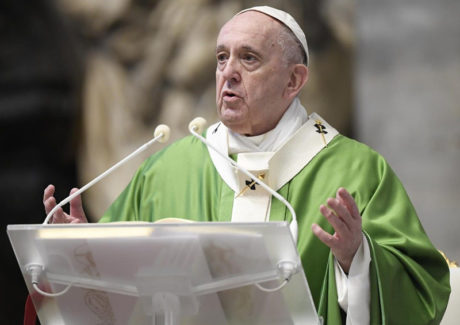 Papa no Dia Mundial dos Pobres: vamos estender a mão e ver Jesus nos pobres