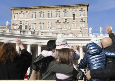 Papa: consumismo nos sequestrou o Natal, o importante é Jesus