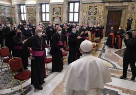 Papa: quem não segue o Concílio não está na Igreja