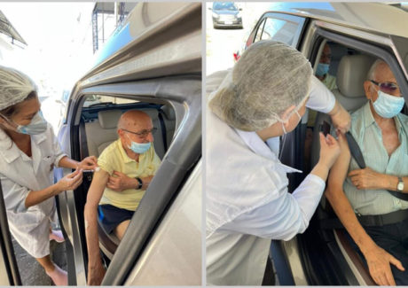 Frei Clarêncio e Frei Claudius são vacinados contra a Covid-19 em Vila Velha