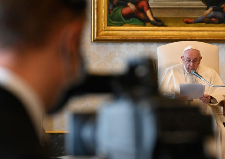 Papa: o povo iraquiano tem o direito de viver em paz