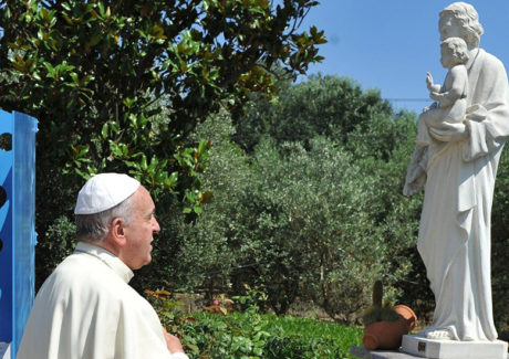Papa: São José é um mestre da vida espiritual e do discernimento