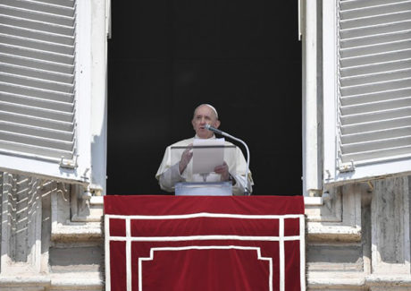 Papa: deixemos que Cristo nos coloque em crise