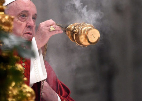 Papa: a liturgia em risco de ser marginalizada, retorno ao centro da fé