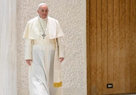 Papa: a migração de hoje é um escândalo social da humanidade