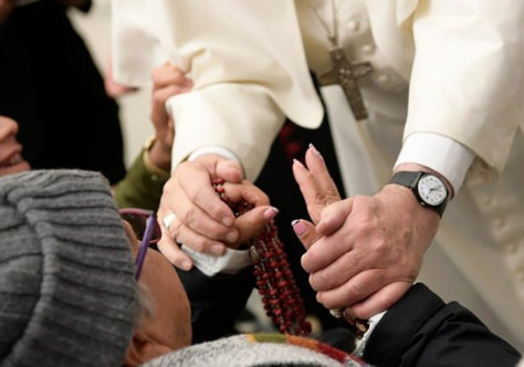 Papa: cuidar dos marginalizados é um sinal de mudança real