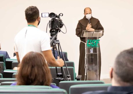 USF promove a abertura da Semana de Planejamento Pedagógico e Formação do 1º semestre 2022