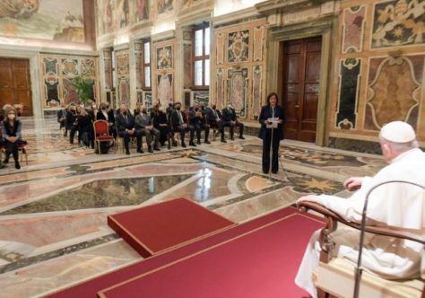 Papa: quem governa não aprendeu a lição das tragédias do século XX