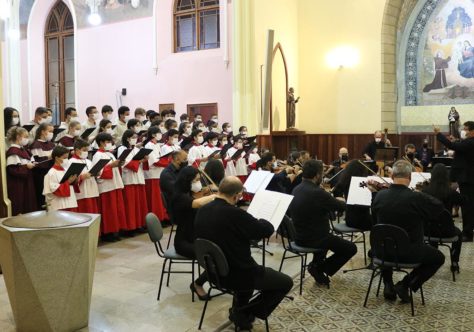 Uma noite de muita música, alegria e esperança no “Concerto por Petrópolis”