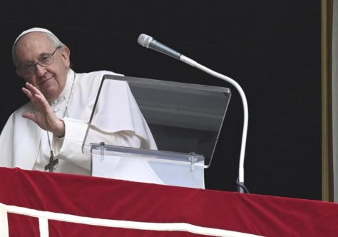 Papa no Regina Coeli: como Pedro, lançar-se em direção a Jesus