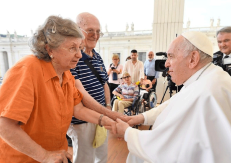 Papa: testemunhar Cristo até mesmo na fragilidade da velhice