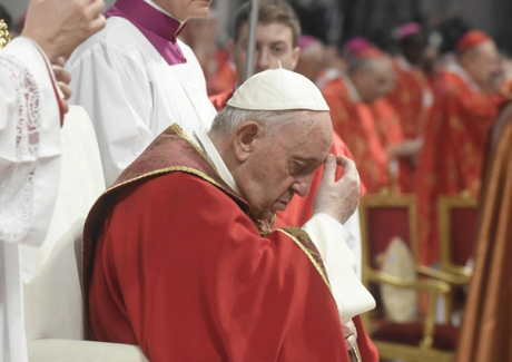 Papa: com Pedro e Paulo, ser uma Igreja aberta a todos, livre e humilde