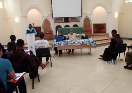 “Todos somos responsáveis pela administração dos bens das nossas casas”, diz Frei Robson na Assembleia Capitular