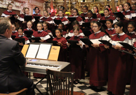 Coral das Meninas dos Canarinhos celebra 34 anos com concerto especial nesta sexta