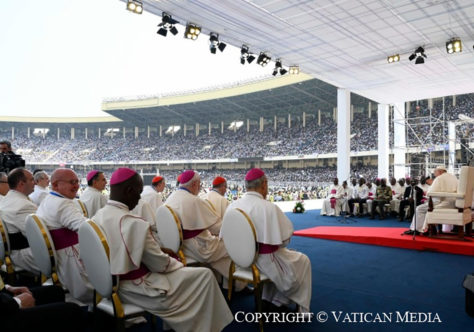 Papa aos jovens da RDC: das tuas mãos pode vir a paz que falta a este país