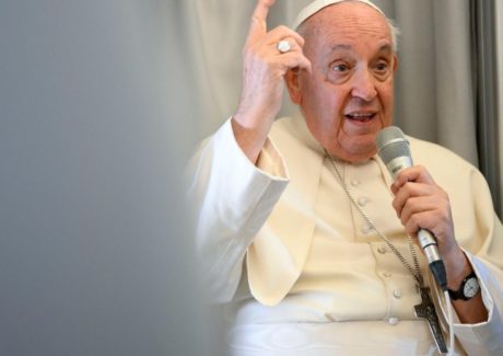 Papa adverte para as ideologias na Igreja e no mundo