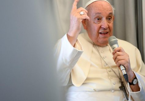 Papa adverte para as ideologias na Igreja e no mundo