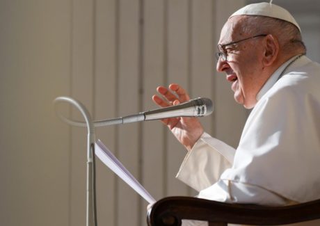Papa responde às “dubia” de cinco cardeais