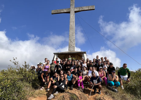 Mais de 60 jovens fazem a experiência de subir o Cruzeiro em Marilândia