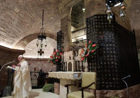Papa à Família Franciscana: evento histórico para reavivar o mesmo espírito que inspirou Francisco de Assis