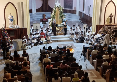 Canarinhos de Petrópolis fazem da Igreja do Sagrado uma nova Greccio!