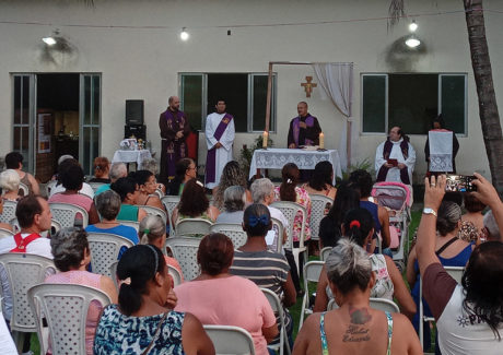 Paróquia São Francisco de Assis realiza 1ª Exposição de Presépios em Duque de Caxias