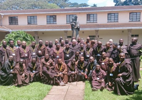 Quênia: Franciscanos na África empenhados na proteção dos menores