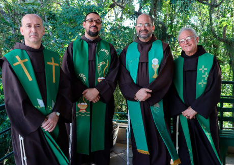 Ministro provincial visita o Convento da Penha: “evangelizamos em fraternidade”