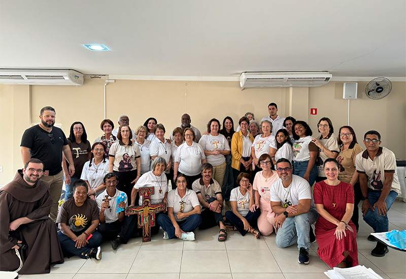 [“Encontro entre Fraternidades” da OFS fortalece caminhada de fé, serviço e espiritualidade ]