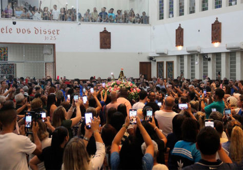 Nilópolis celebra Nossa Senhora Aparecida com grande fervor