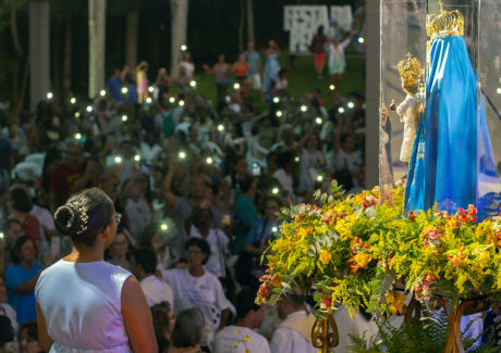 Campinho lotado de “tecelães” da esperança no primeiro dia do Oitavário
