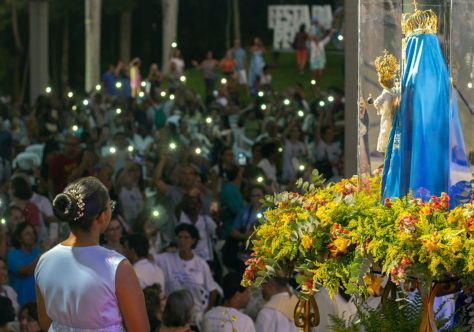 Campinho lotado de “tecelães” da esperança no primeiro dia do Oitavário