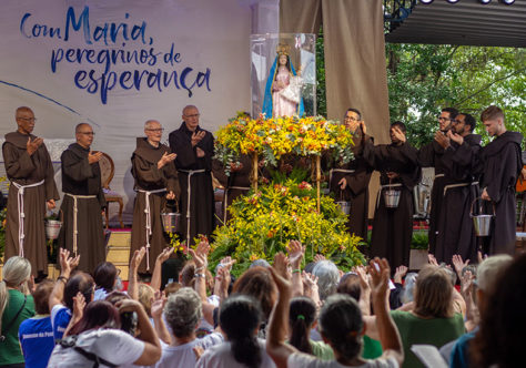 Penha peregrina: Igreja em saída no dia em que Francisco parte